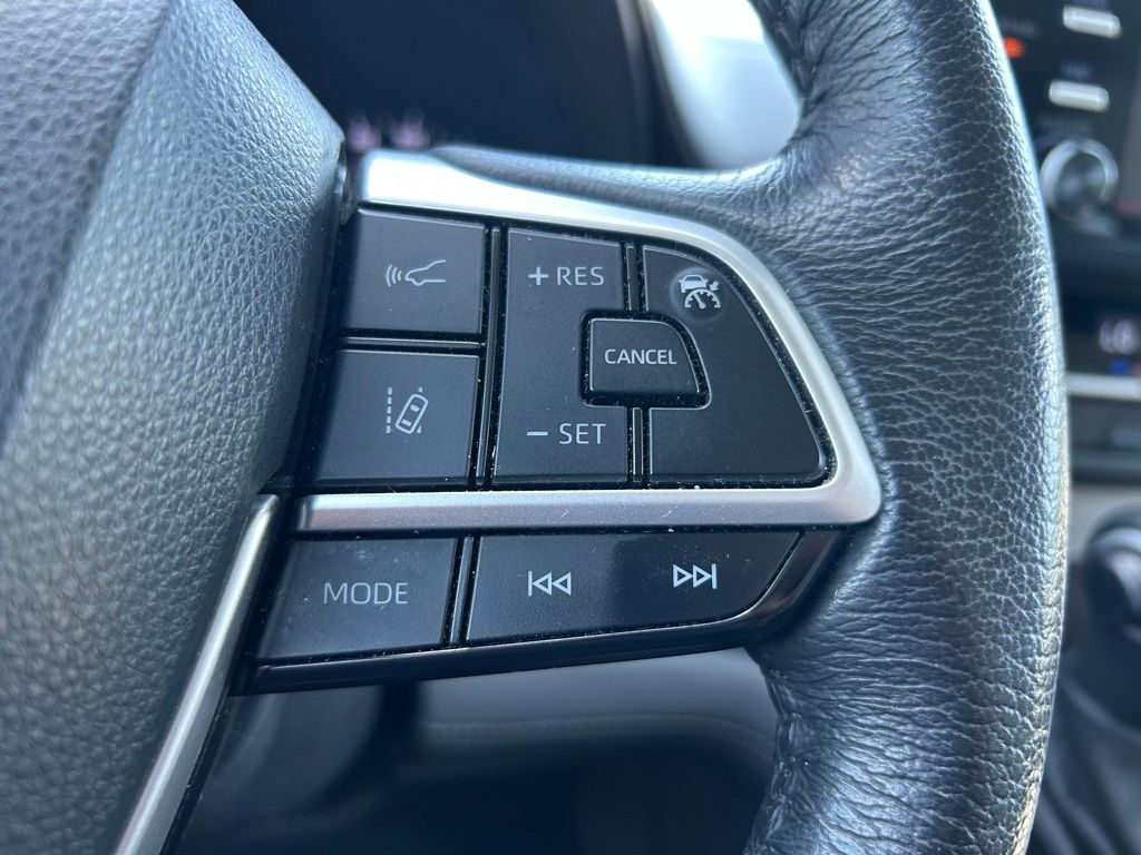 Thumbnail: 2024 Toyota Sienna - 20