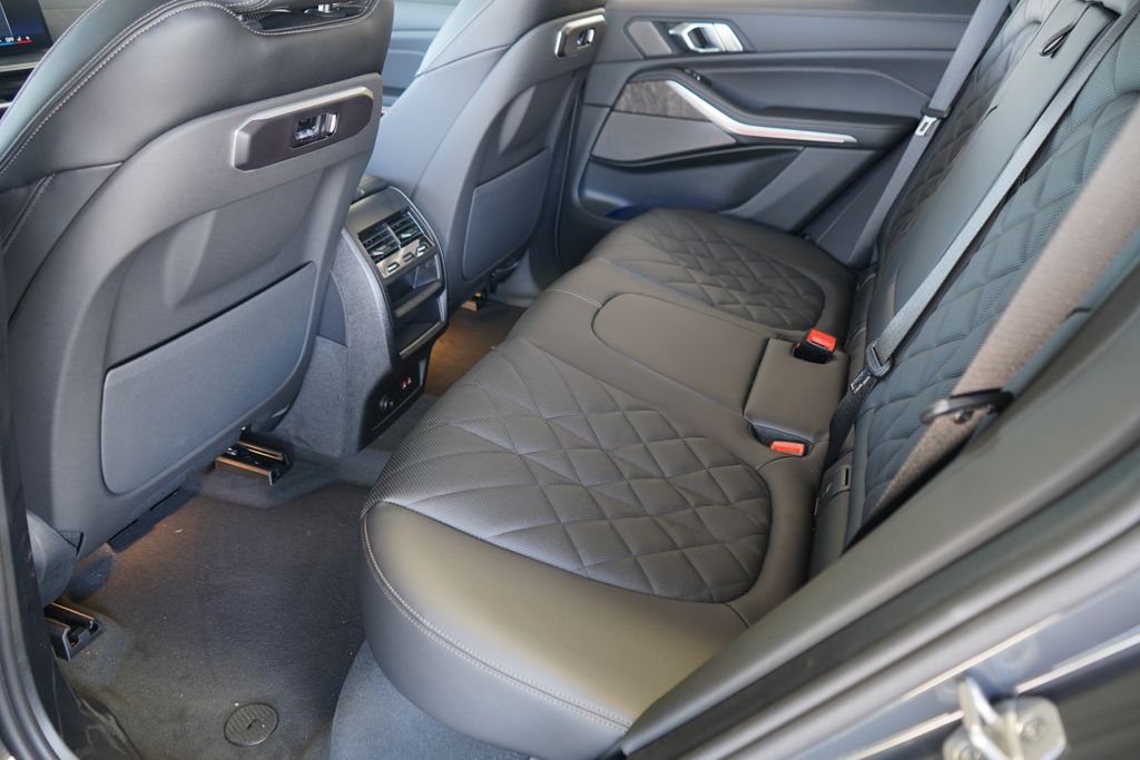 Thumbnail: 2026 BMW X5 - 20