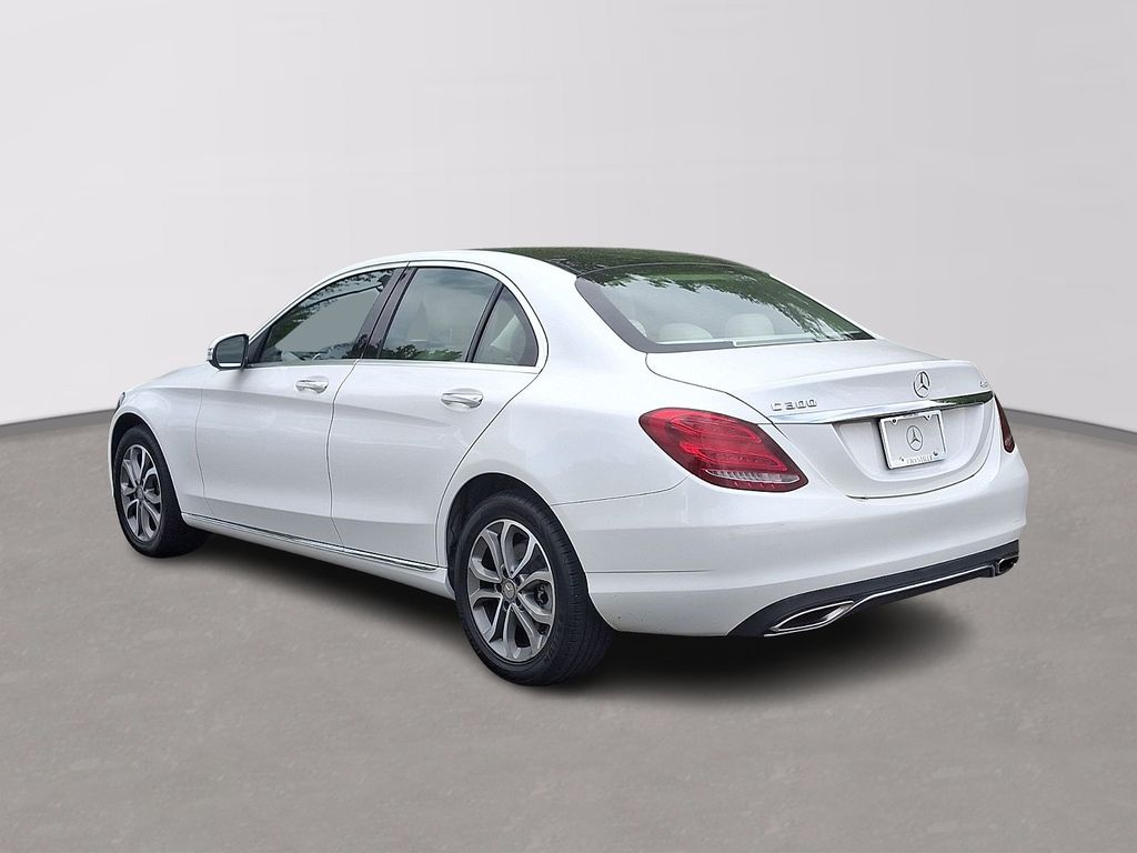 Thumbnail: 2015 Mercedes-Benz C-Class - 6