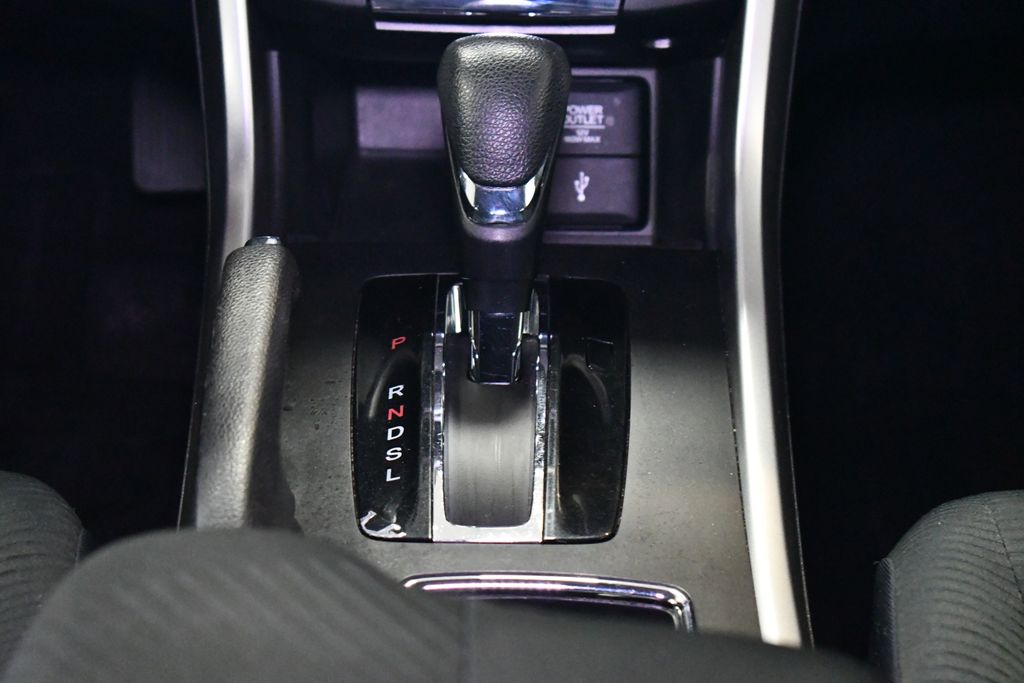 Thumbnail: 2015 Honda Accord - 18