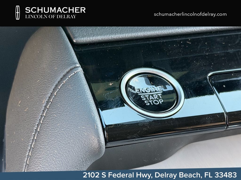 new 2026 Lincoln Navigator car, priced at $87,299
