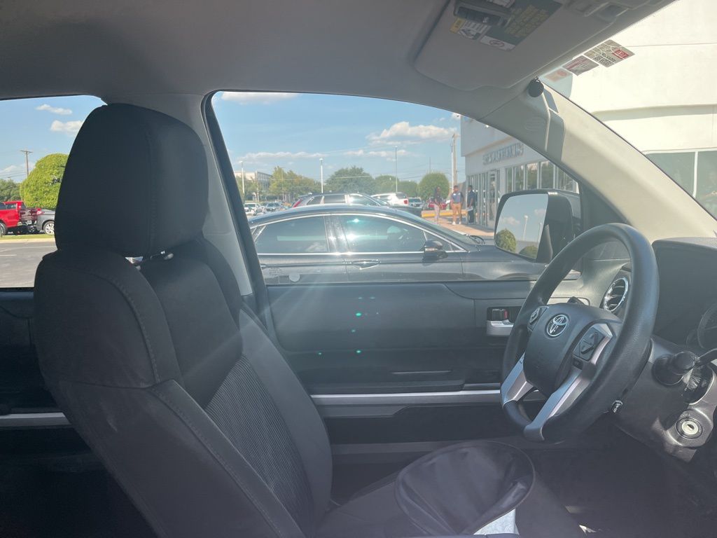 Thumbnail: 2016 Toyota Tundra - 4
