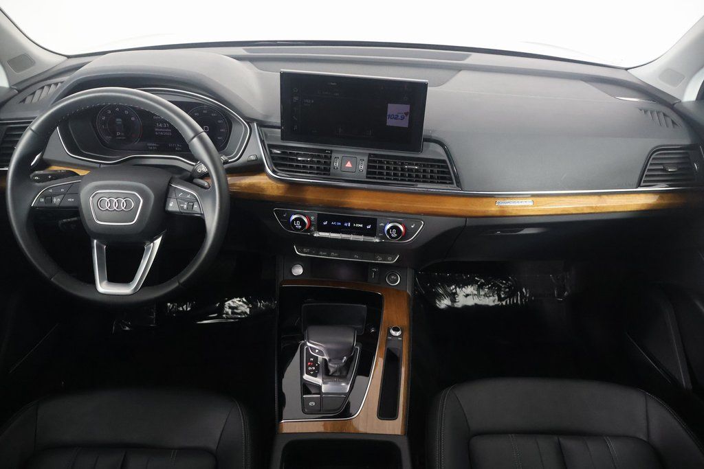 Thumbnail: 2021 Audi Q5 - 7