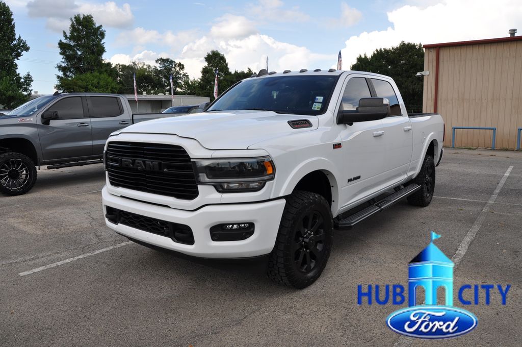 Bright White Clearcoat 2022 RAM 2500 Pickup Truck Four-Wheel Drive 8-Speed Automatic
