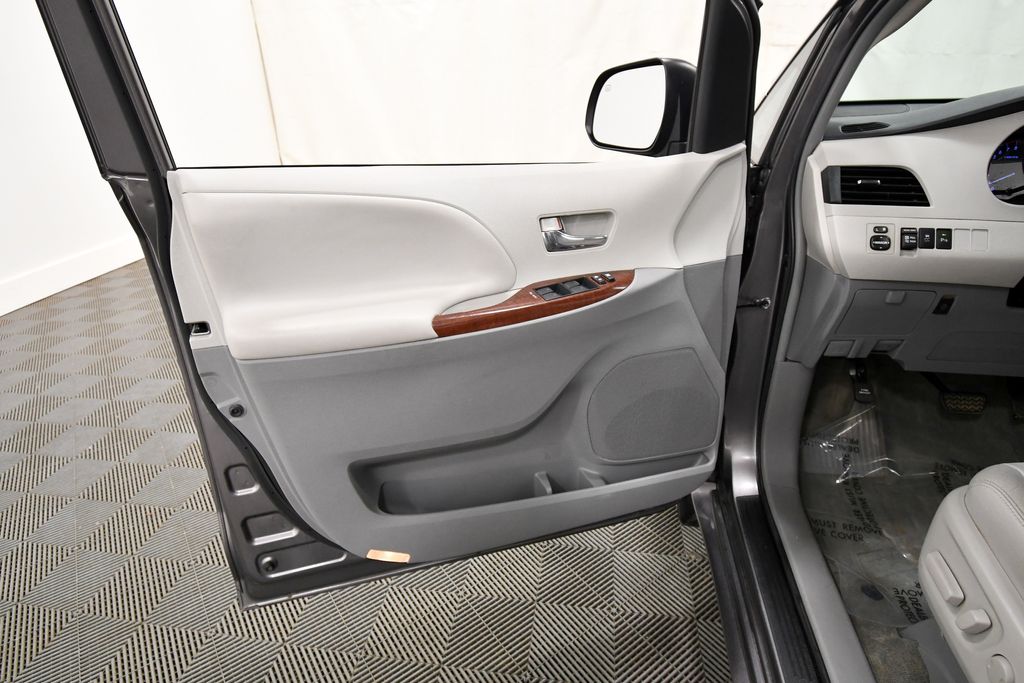 Used 2014 Toyota Sienna Van