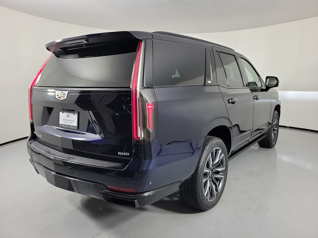 2022 Cadillac Escalade Sport - 3