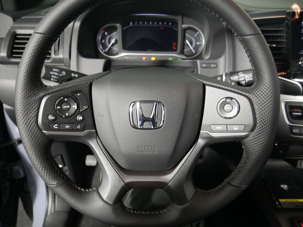 2025 Honda Passport EX-L 18