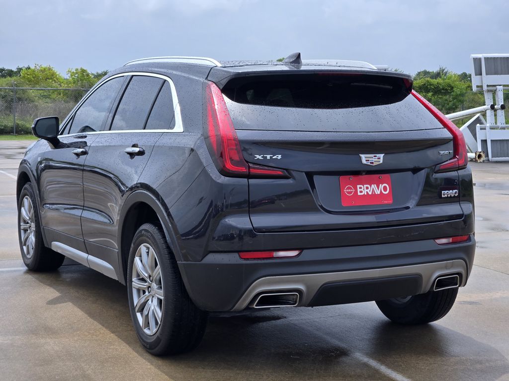 2023 Cadillac XT4 Premium Luxury - 5