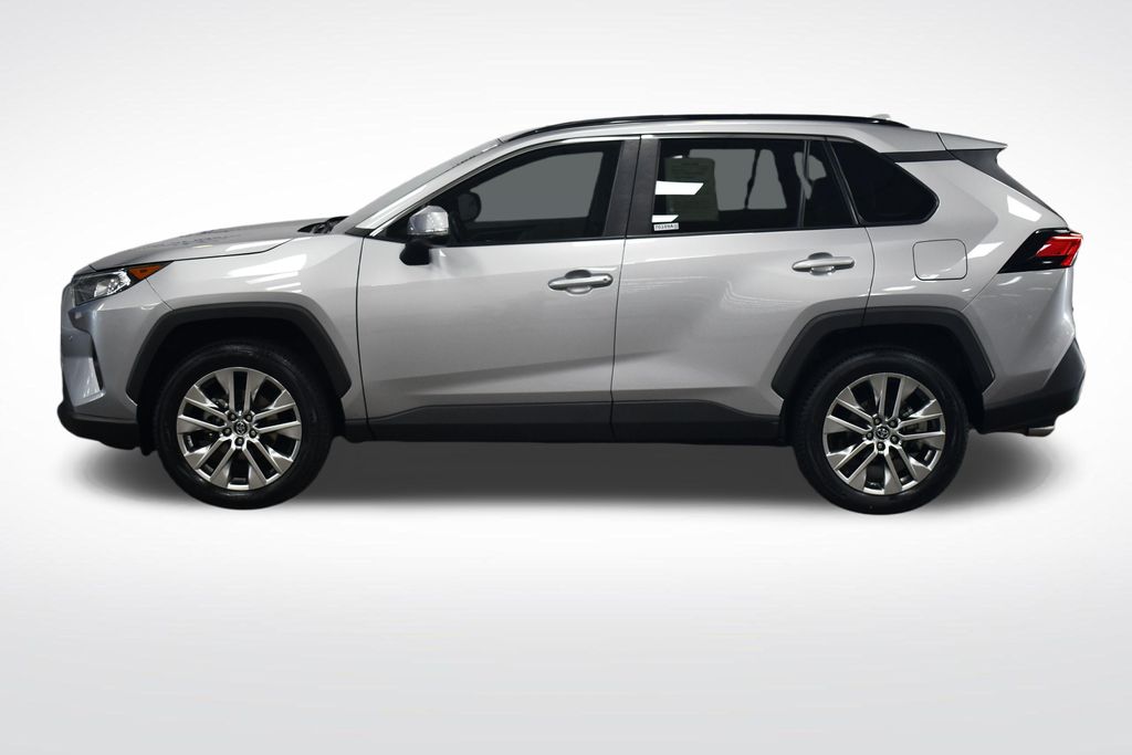 Thumbnail: 2021 Toyota RAV4 - 2