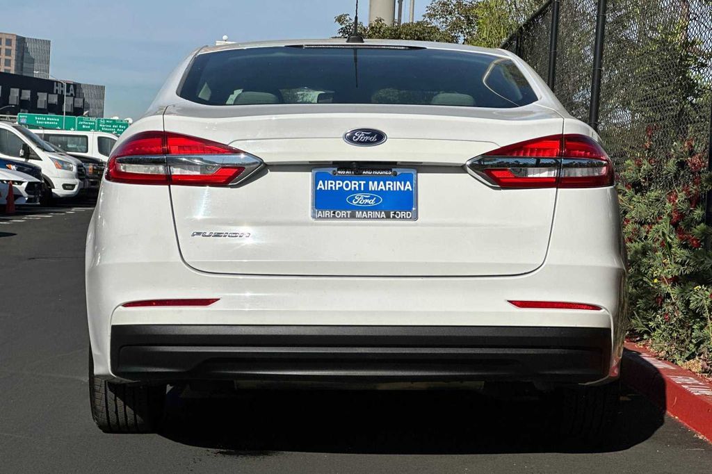 2019 Ford Fusion S 7