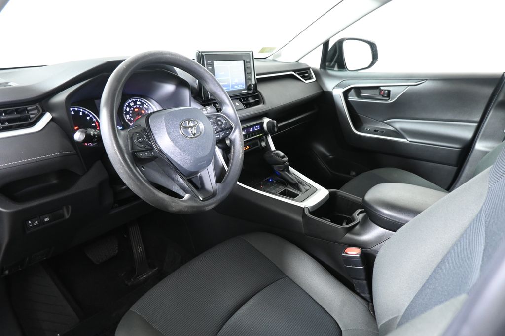 Thumbnail: 2022 Toyota RAV4 - 15