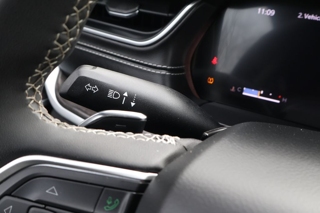 Thumbnail: 2024 Jeep Grand Cherokee - 23