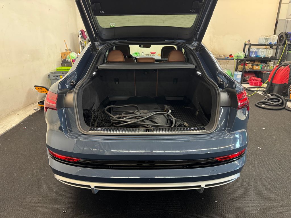 2022 Audi e-tron Sportback S line Premium Plus
