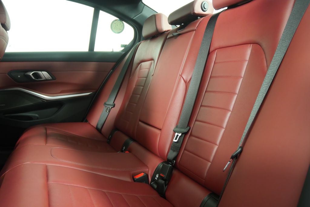 Thumbnail: 2023 BMW 3 Series - 13