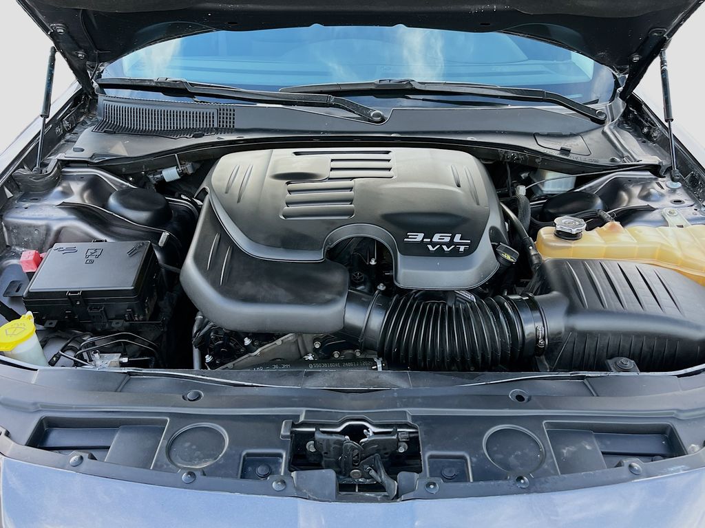 Used 2022 Gray Chrysler Touring image 28