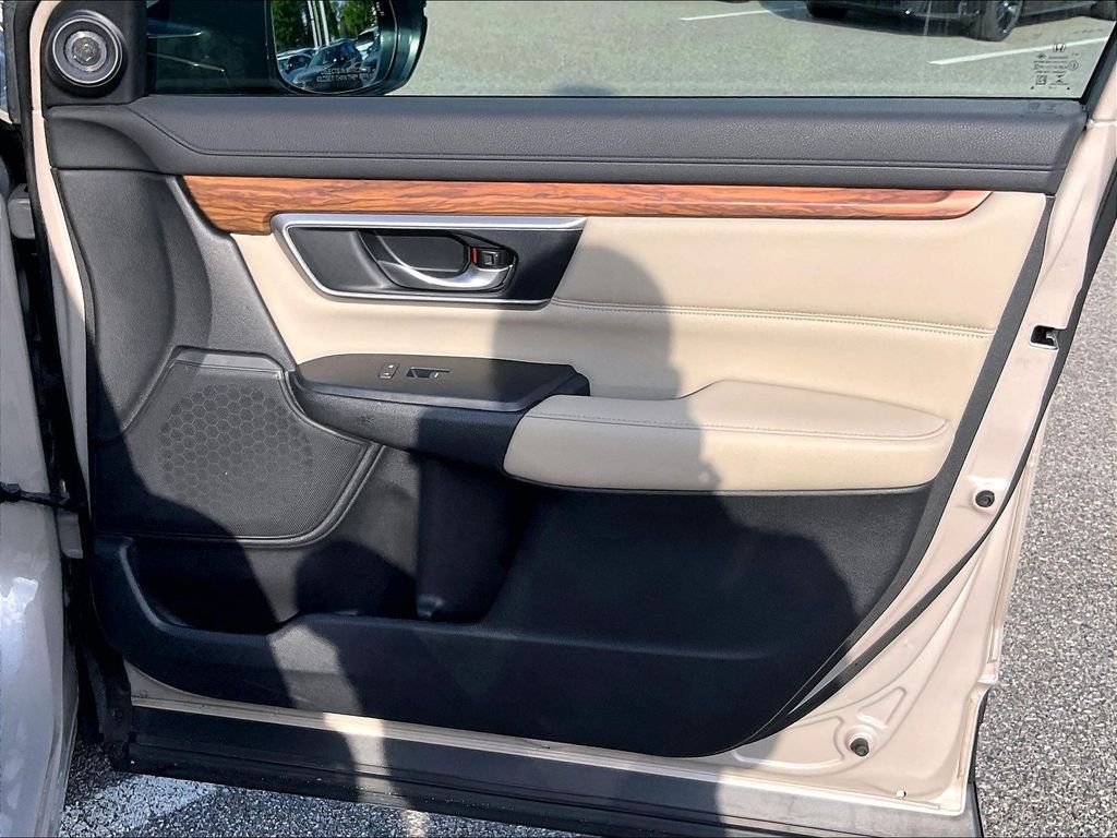 2017 Honda CR-V — photo 12
