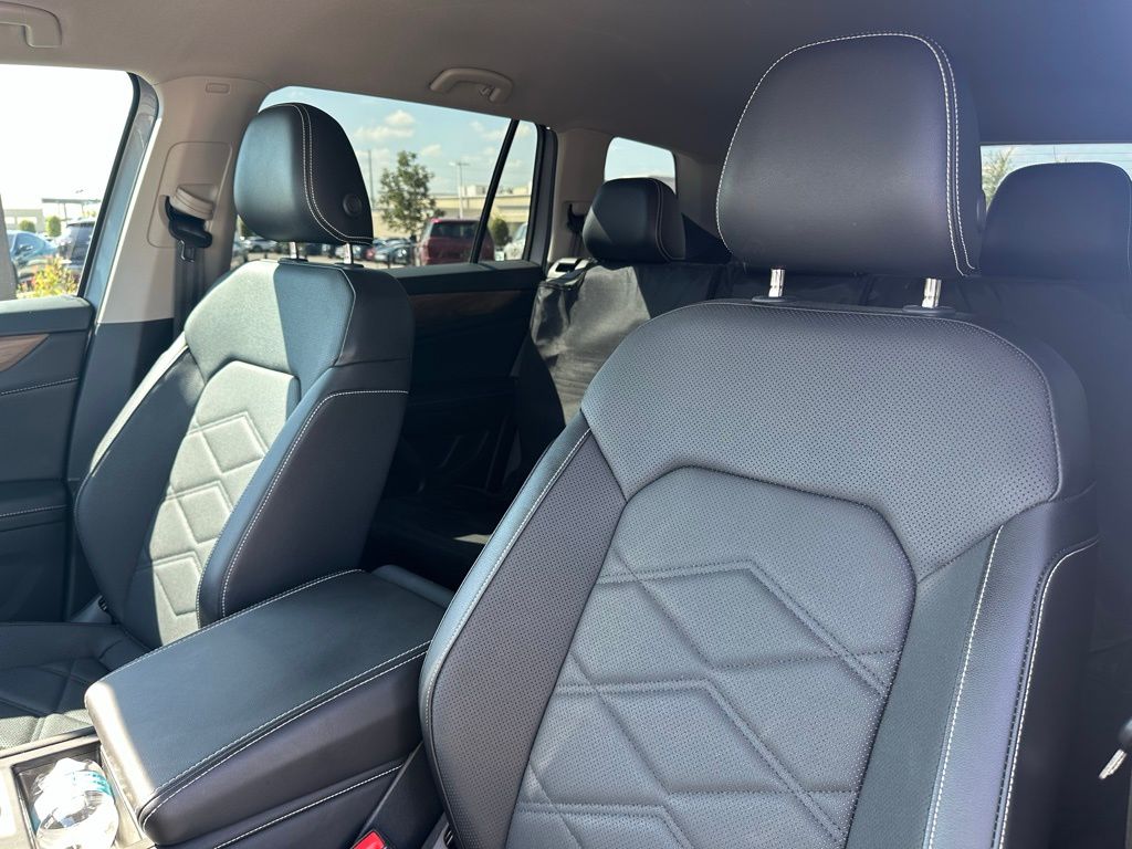 Thumbnail: 2024 Volkswagen Atlas - 6