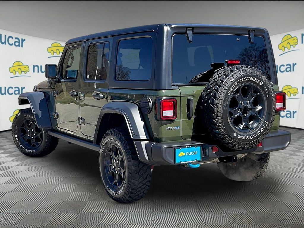 2023 Jeep Wrangler — photo 4