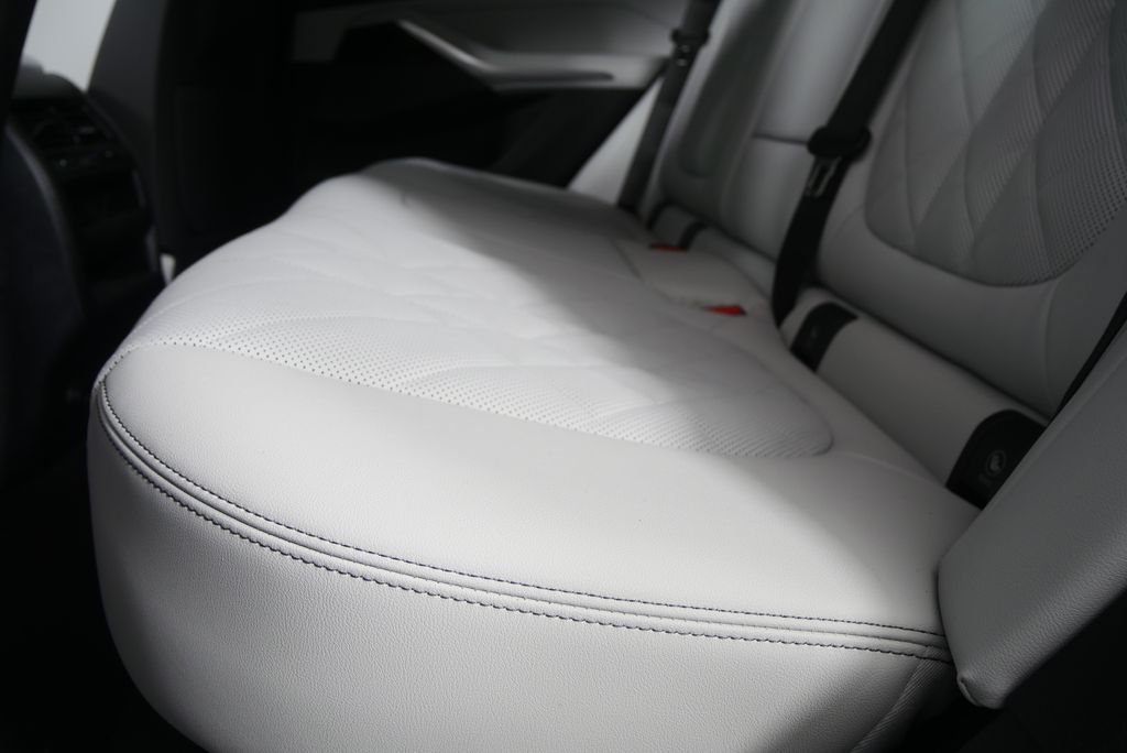 Thumbnail: 2026 BMW X5 - 14