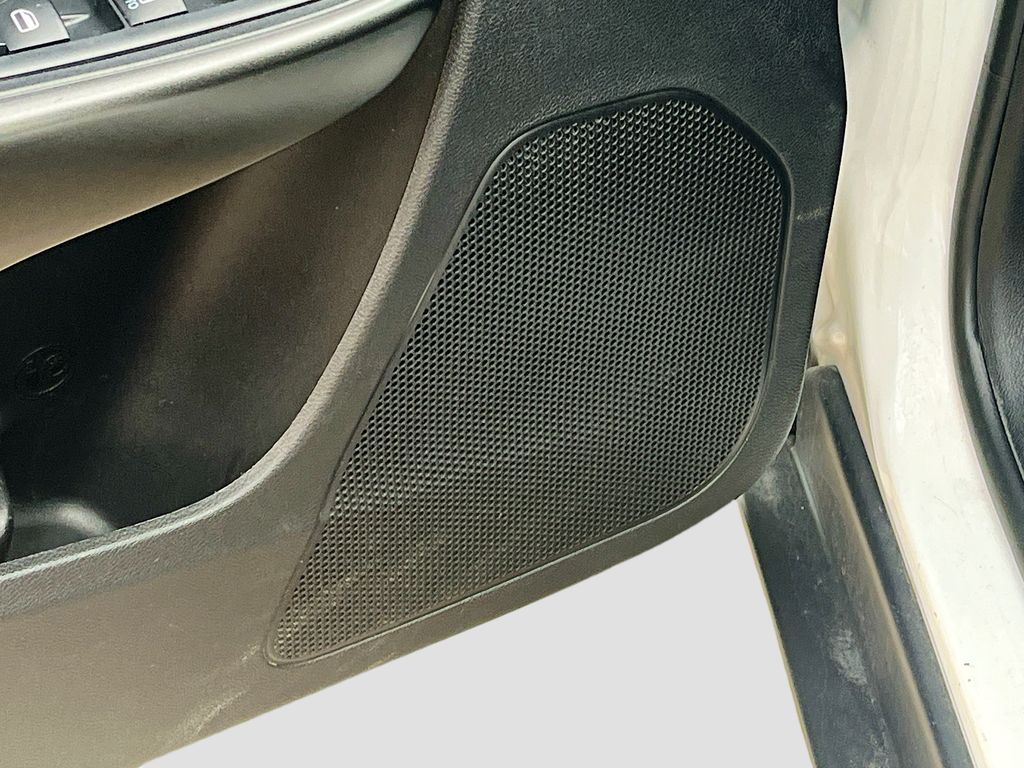 Used 2020 White Jeep Trailhawk image 18