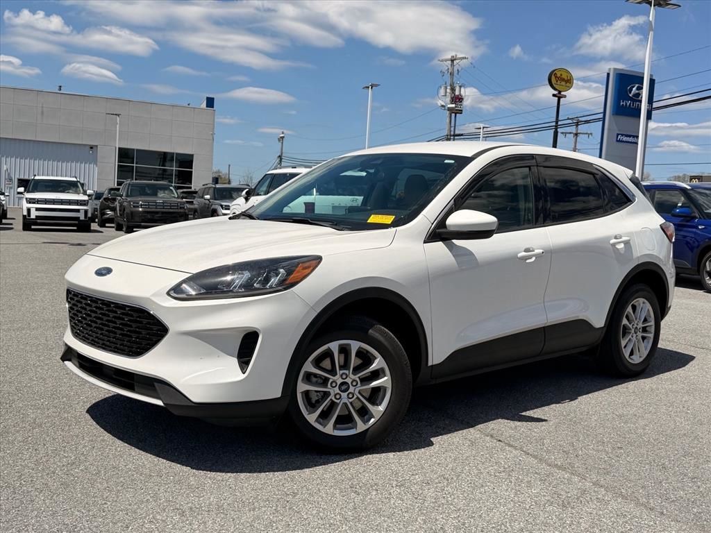 White Metallic 2020 Ford Escape SE AWD SUV / Crossover All-Wheel Drive 8-Speed Automatic