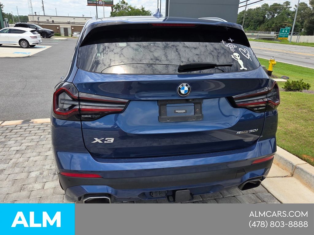 Used 2022 Blue BMW sDrive30i image 13