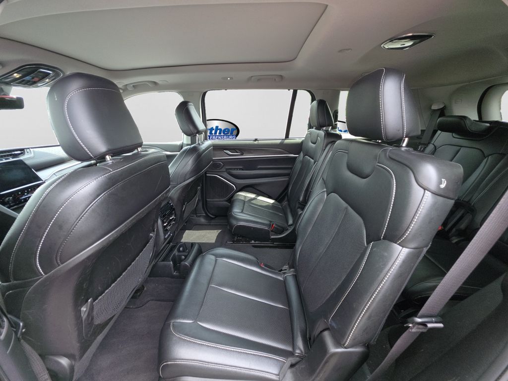 2023 Jeep Grand Cherokee L Limited Gray at South Hills CDJR