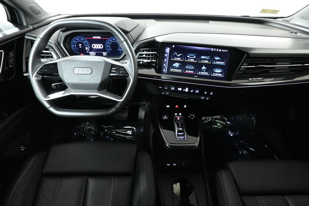Thumbnail: 2023 Audi Q4 e-tron - 16