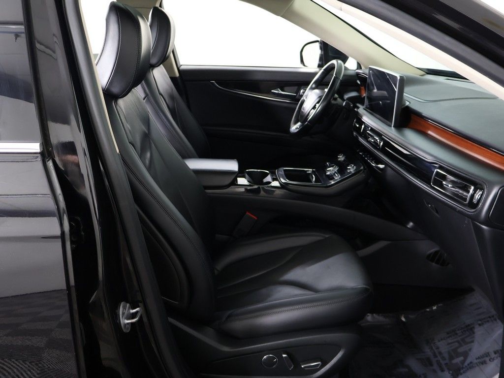 Used 2022 Black Lincoln Reserve image 34
