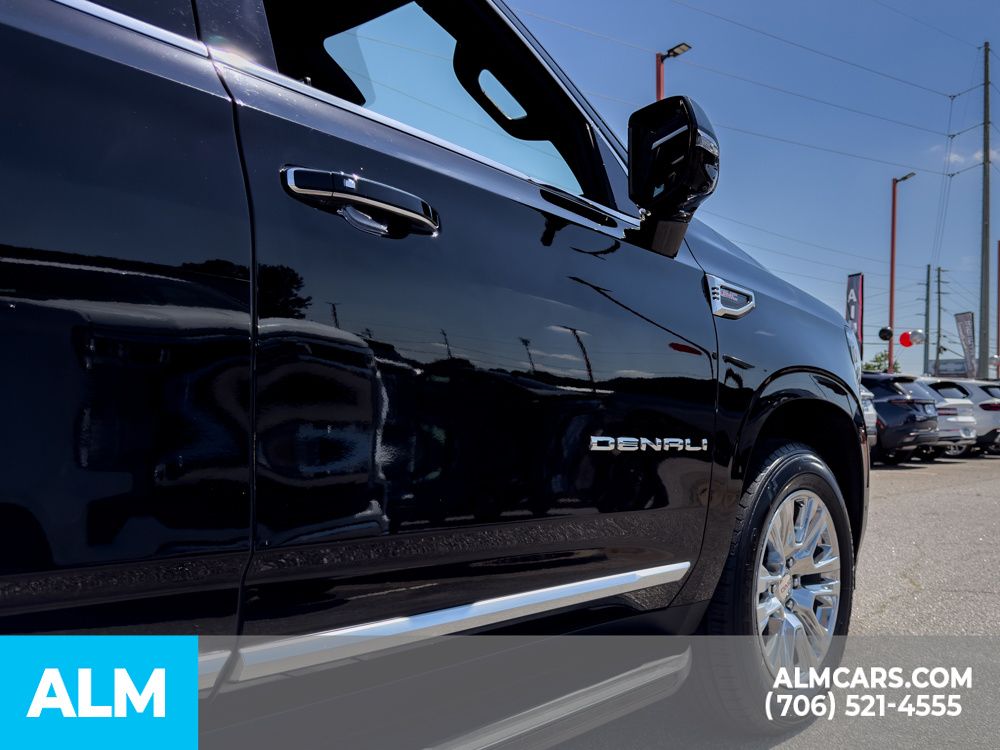 Used 2025 Onyx Black GMC Denali image 5