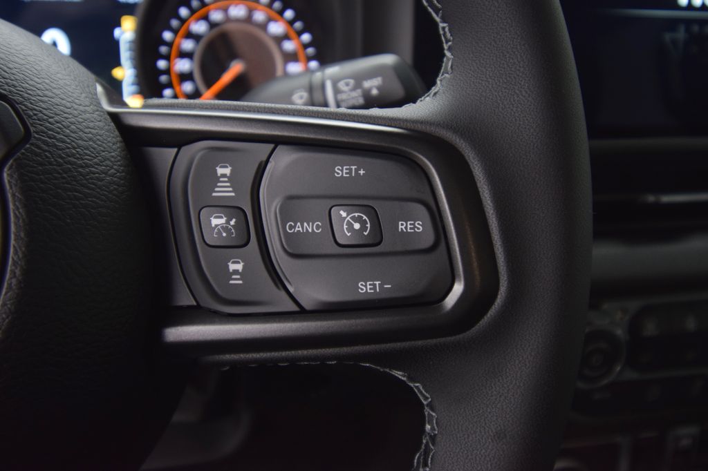 new 2026 Jeep Gladiator car, priced at $45,944