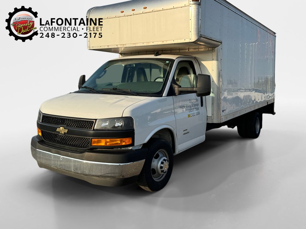 2021 Chevrolet Express Cutaway 4500 Series 3