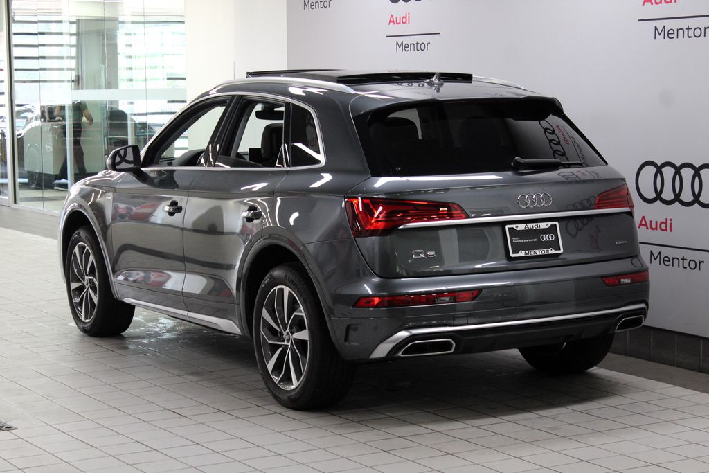 Thumbnail: 2022 Audi Q5 - 4