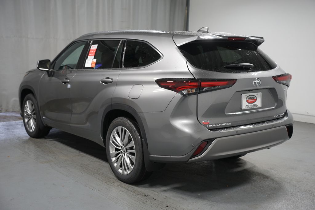 Thumbnail: 2026 Toyota Highlander - 6
