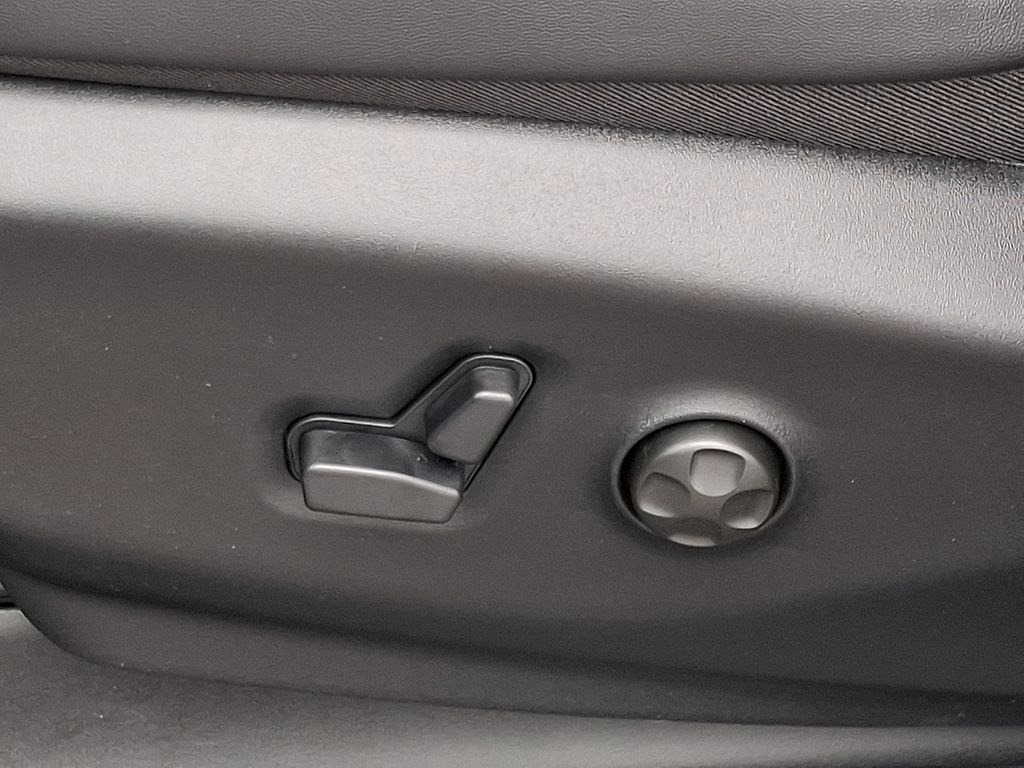 New 2027 Chrysler Pacifica Van