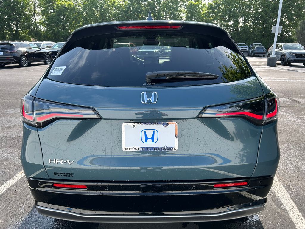 Thumbnail: 2027 Honda HR-V - 4
