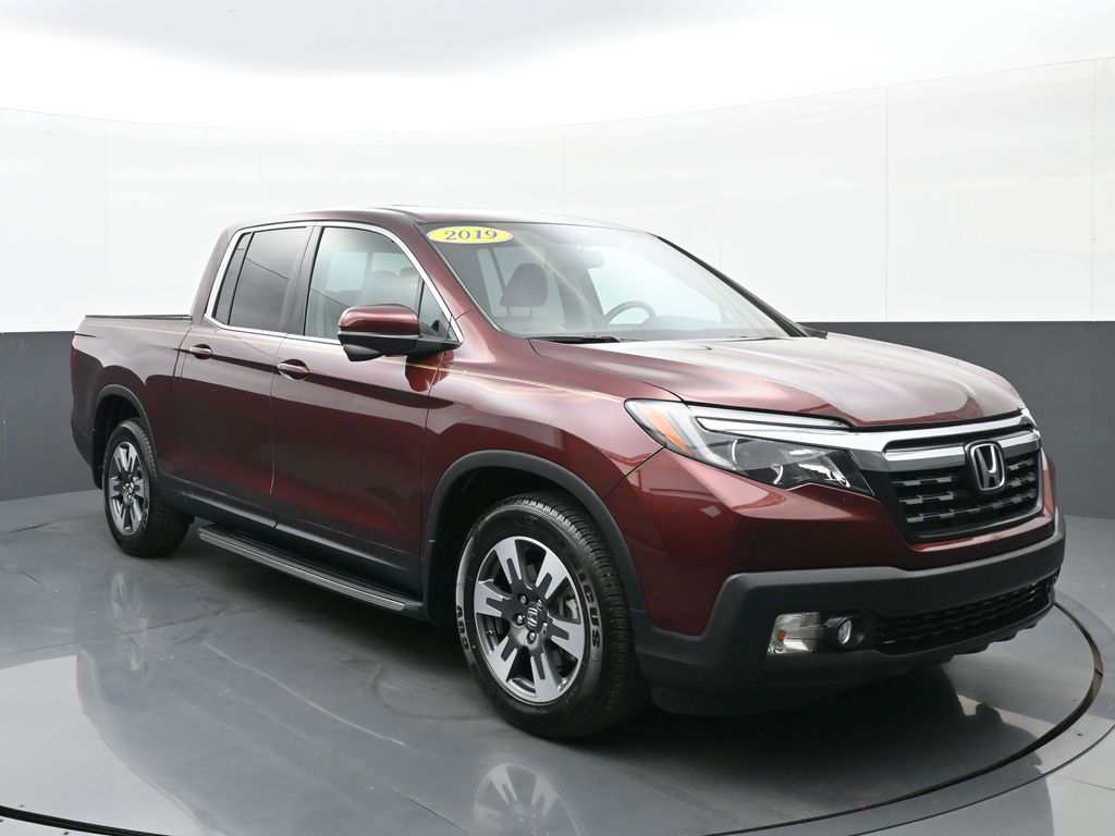 Red 2019 Honda Ridgeline RTL-T FWD Pickup Truck Front-Wheel Drive 6-Speed Automatic