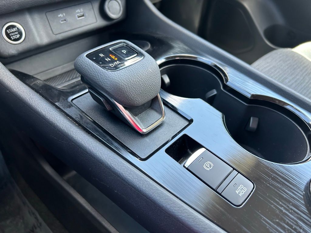 Thumbnail: 2022 Nissan Rogue - 26