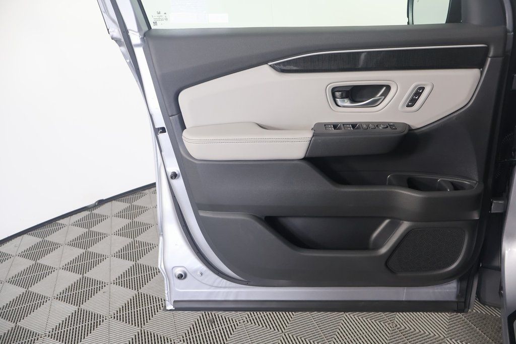 2025 Honda Pilot Elite 7