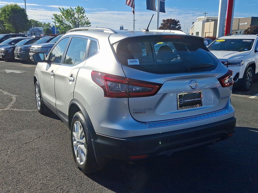 2022 Nissan Rogue Sport SV 4