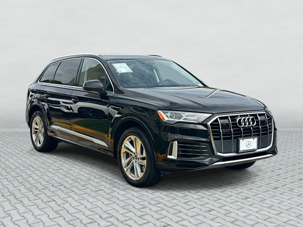 Thumbnail: 2022 Audi Q7 - 3