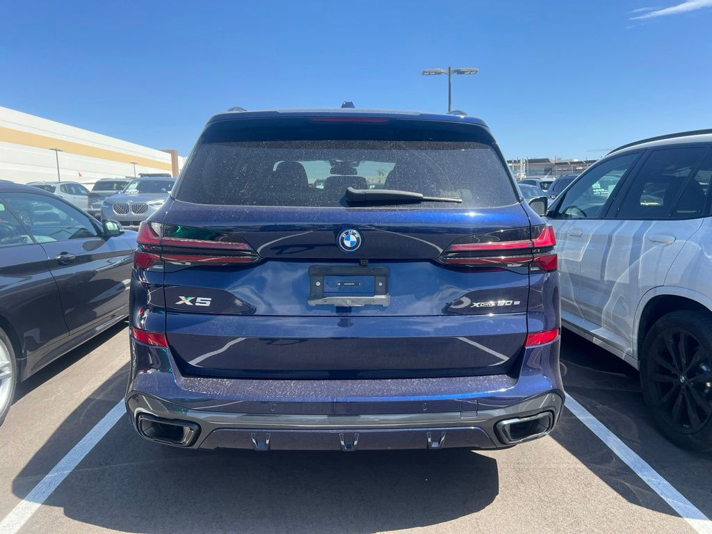 Thumbnail: 2024 BMW X5 - 8