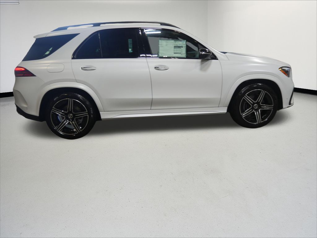 Thumbnail: 2026 Mercedes-Benz GLE - 6