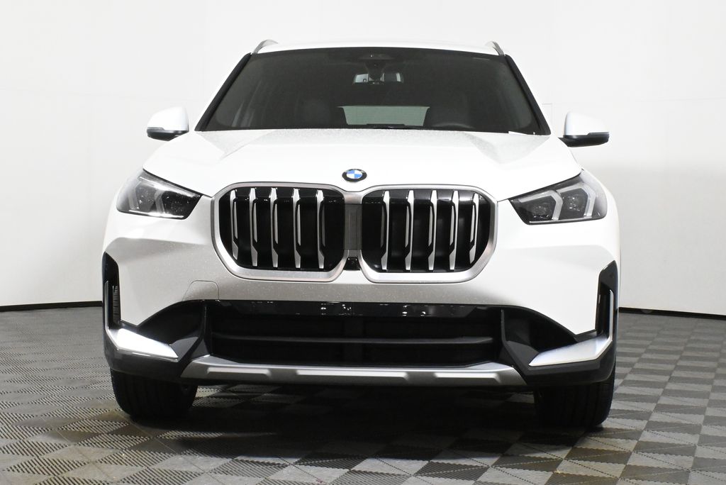 Thumbnail: 2026 BMW X1 - 10