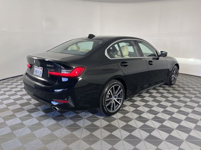 Thumbnail: 2019 BMW 3 Series - 4