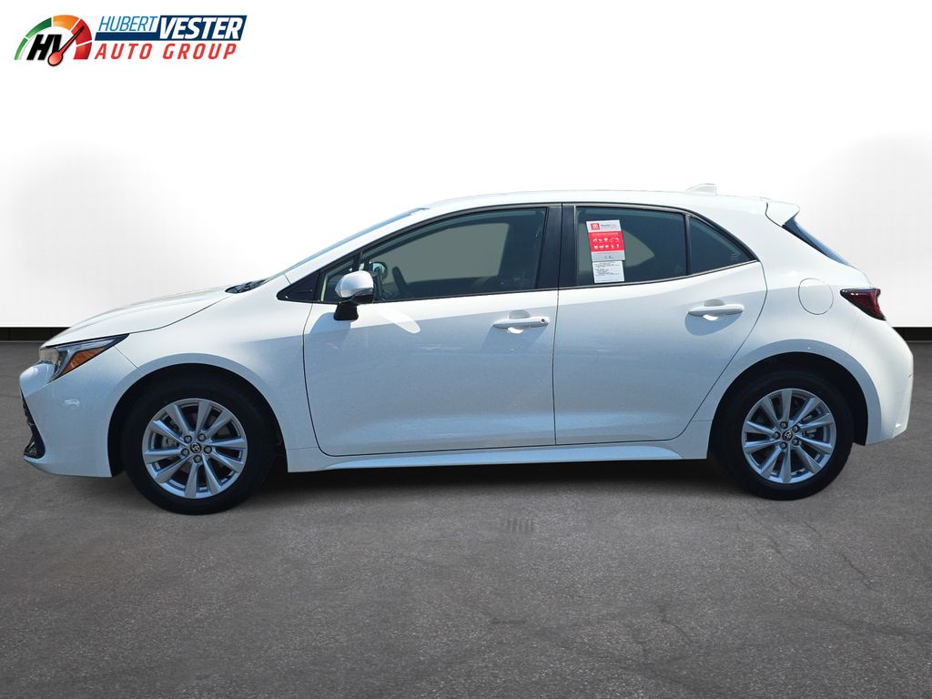 2025 Toyota Corolla Hatchback SE