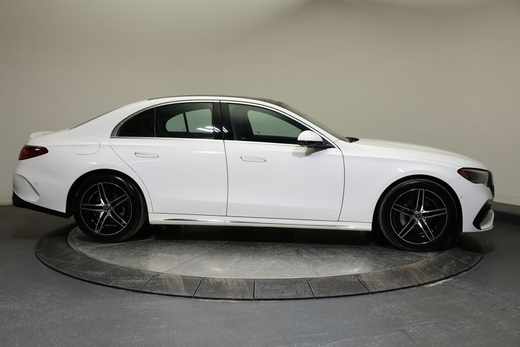 Thumbnail: 2025 Mercedes-Benz E-Class - 8