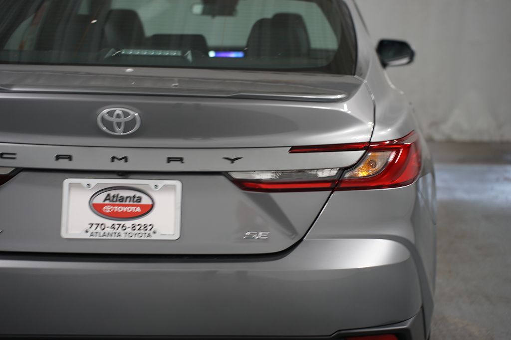 Thumbnail: 2025 Toyota Camry - 10