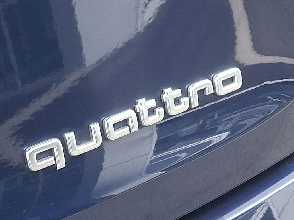 Thumbnail: 2023 Audi e-tron GT - 30