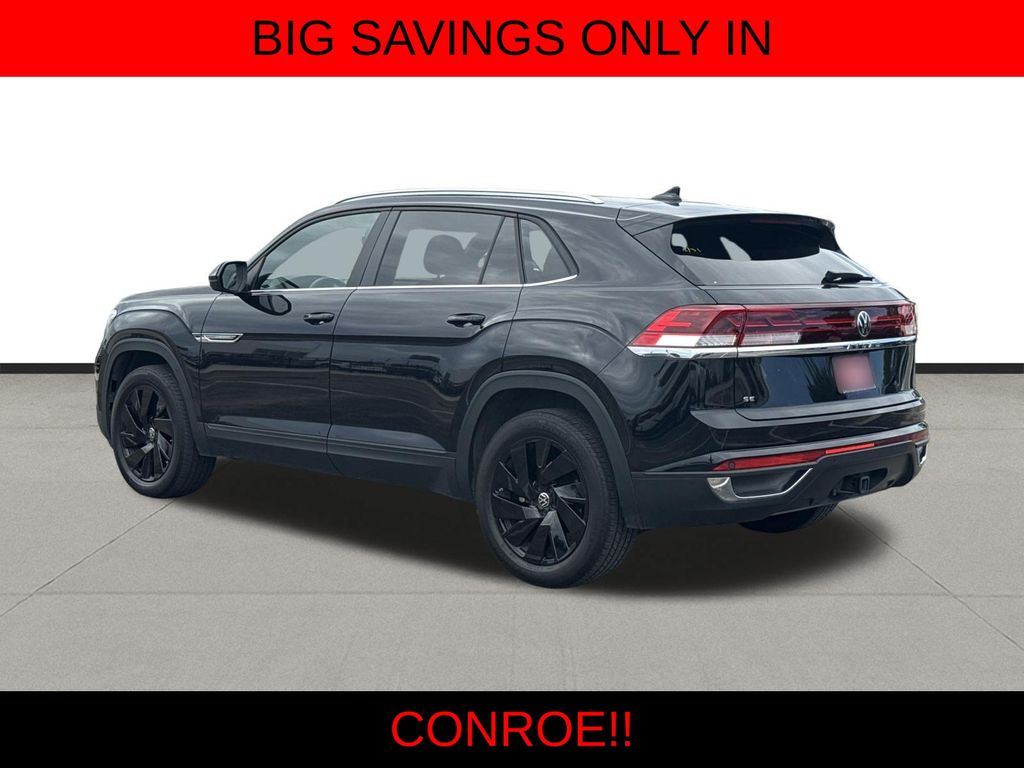 2024 Volkswagen Atlas Cross Sport 2.0T SE w/Technology Black at DeMontrond Gulf Freeway